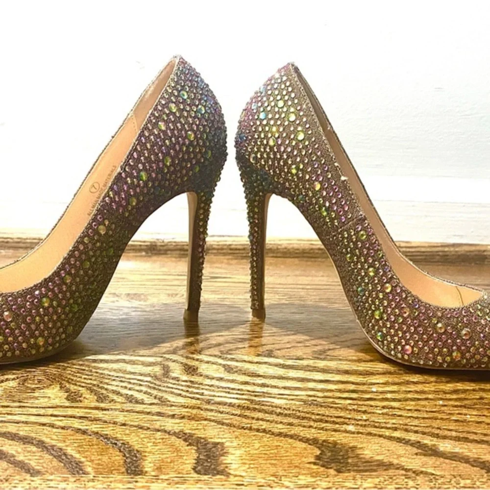 Vigo Fiore Iridescent Rhinestone‎ Size 7 - Picture 3 of 5